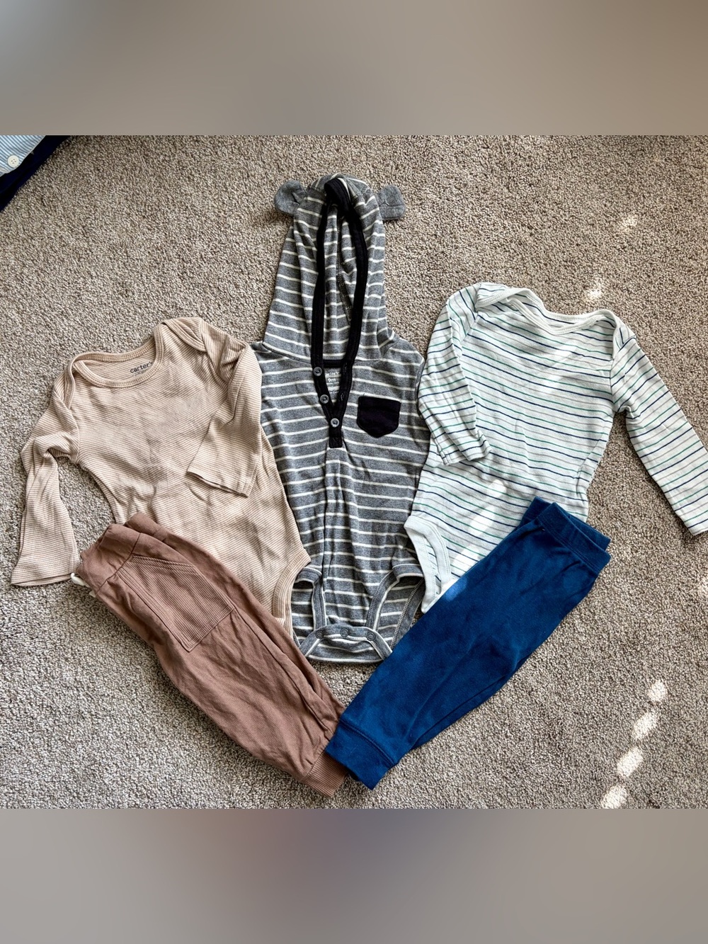 Set of 3 onesies - 2 pants